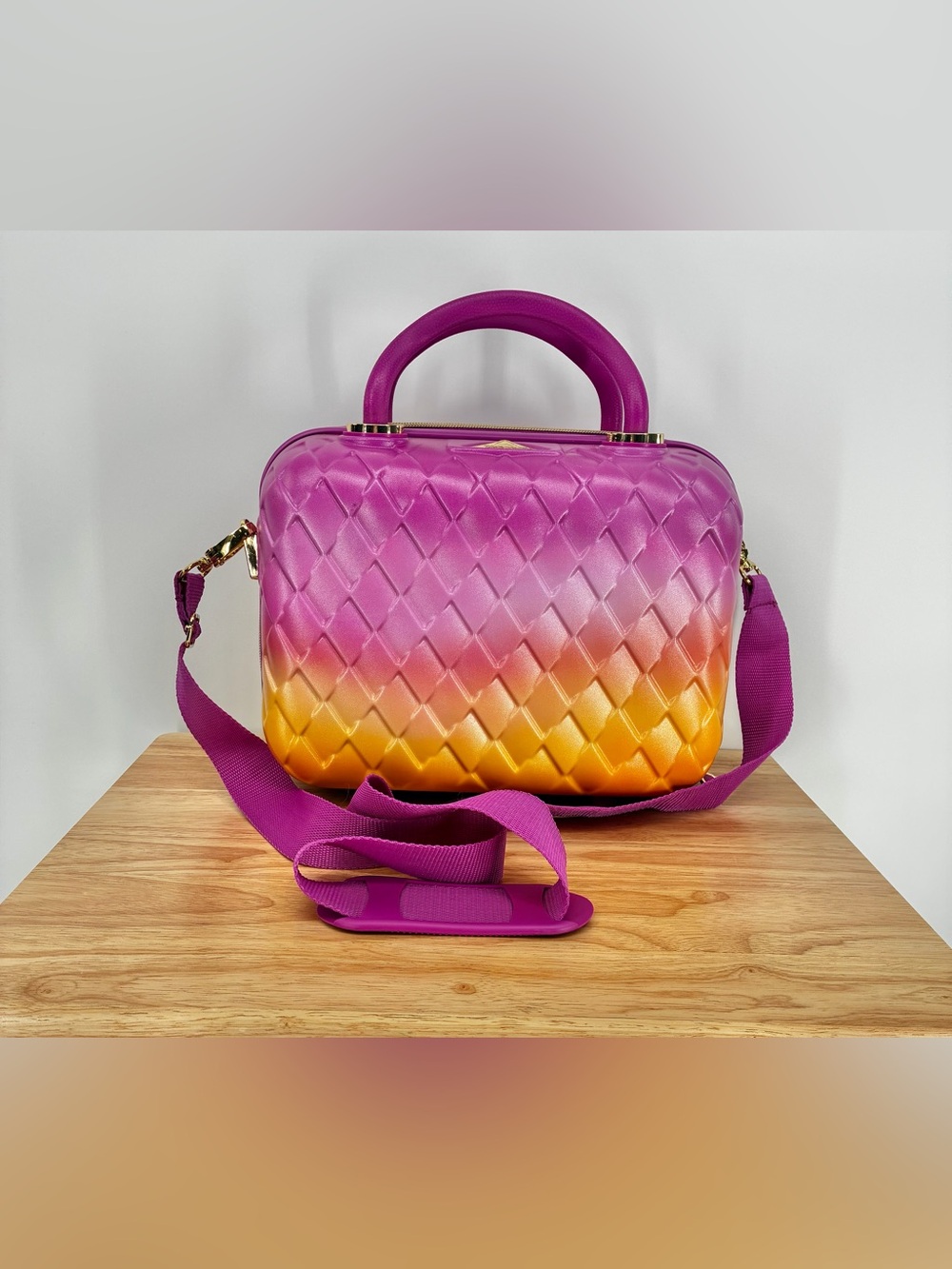 Triforce Sunset Ombre Quilted Hardside Travel Beauty Vanity Case